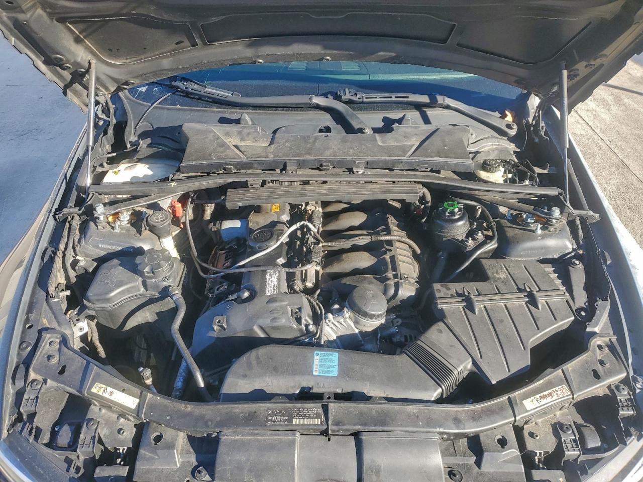 BMW 3 Series I Image 10