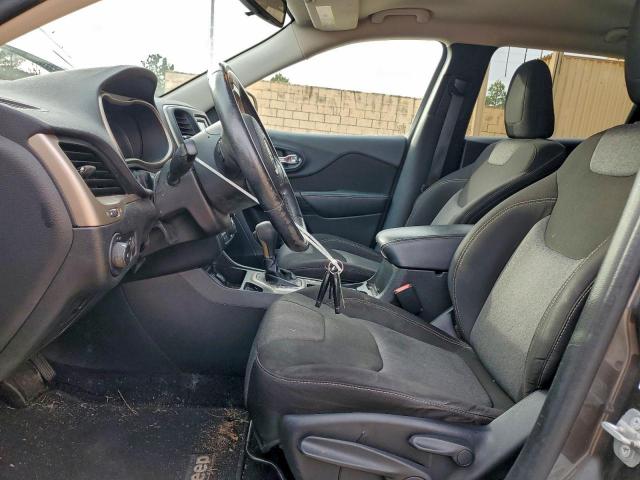 Jeep Grand Cherokee Latitude Image 7