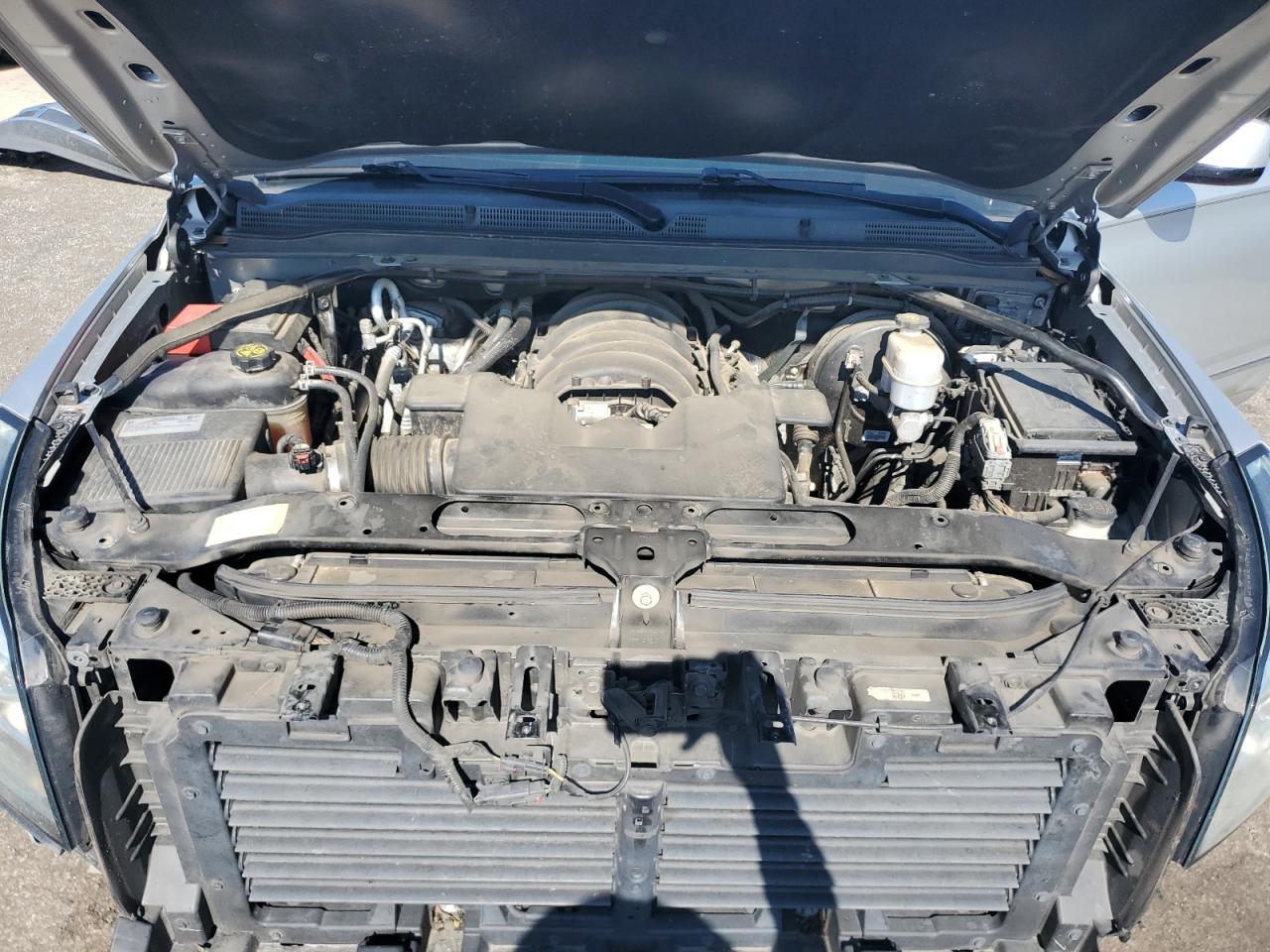 GMC Yukon Denali Image 8