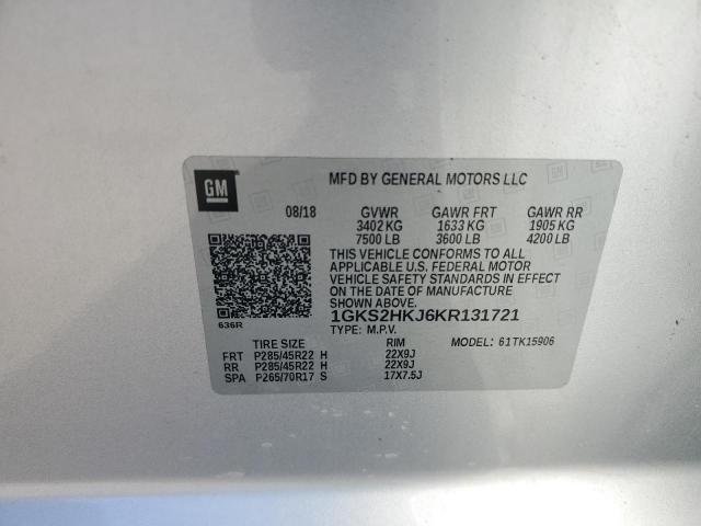 GMC Yukon Denali Image 12