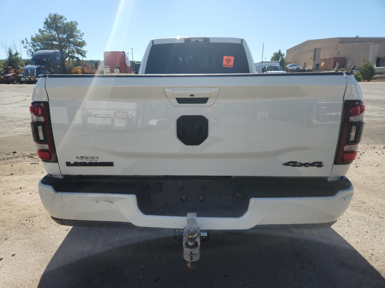 Ram 3500 Laramie Image 12