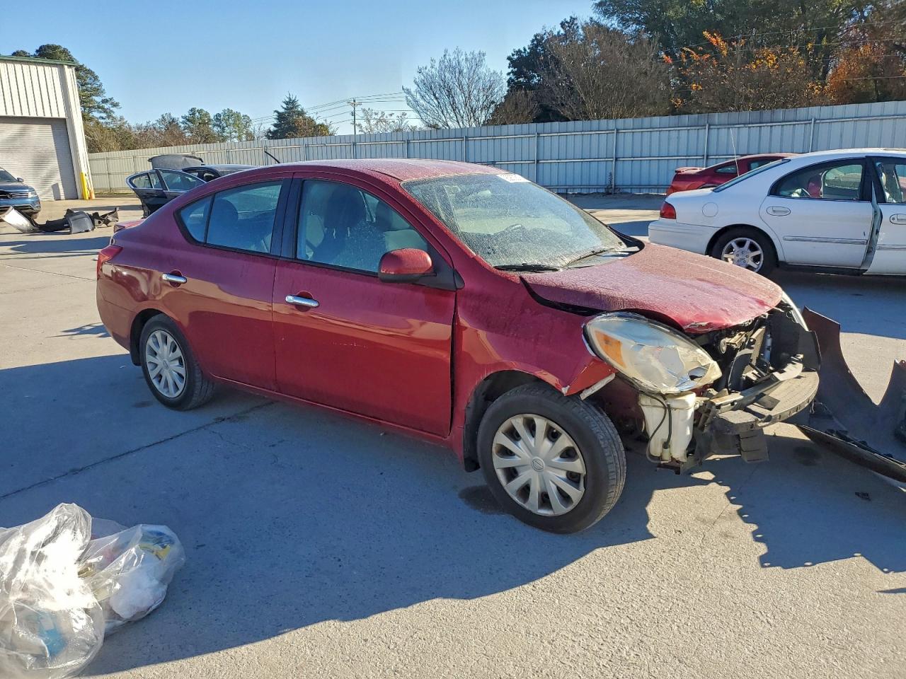 Nissan Versa S Image 2