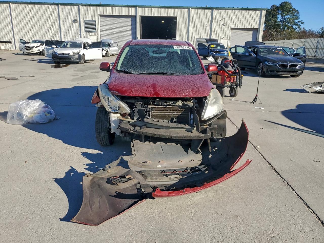 Nissan Versa S Image 3