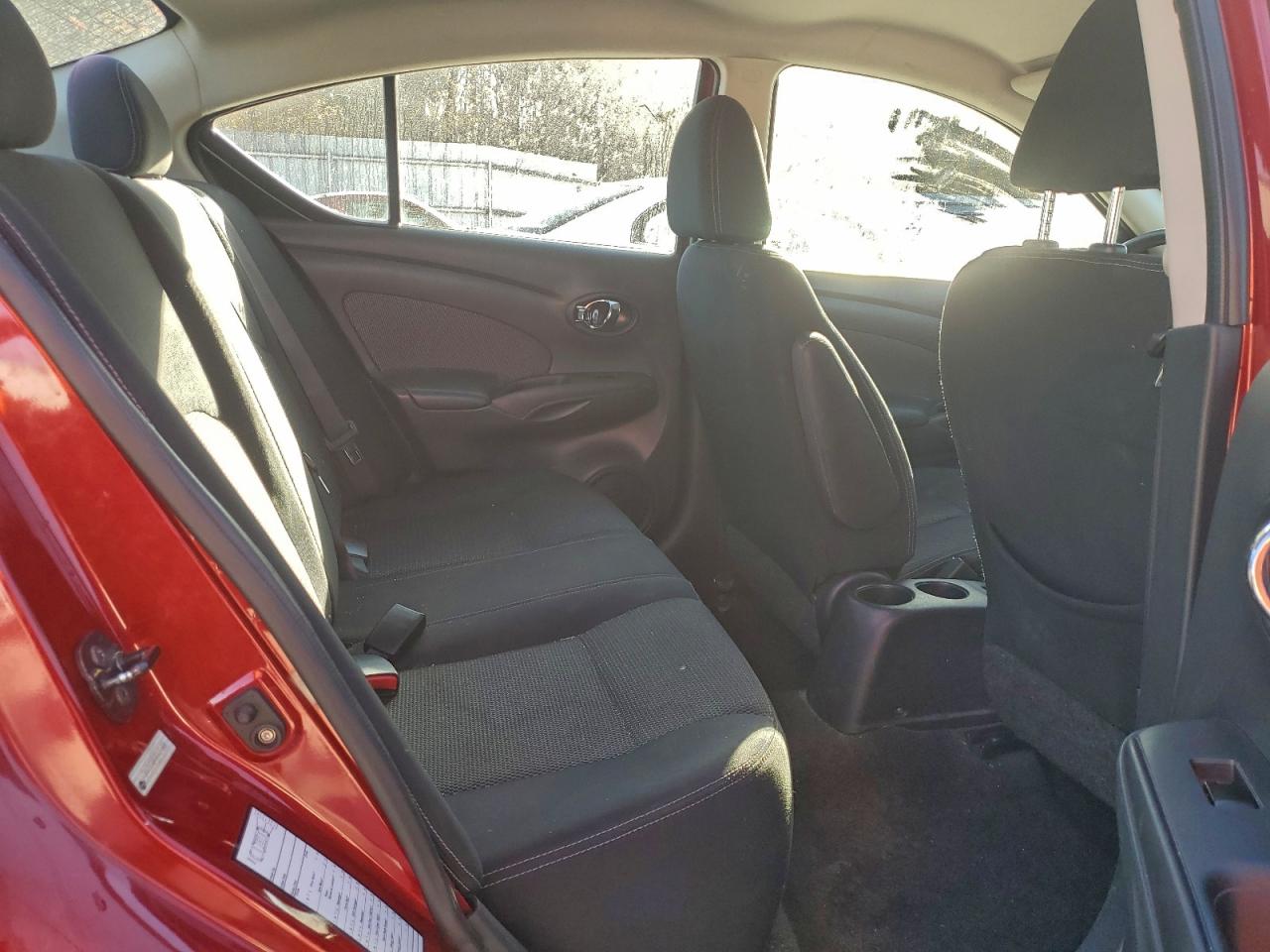 Nissan Versa S Image 6