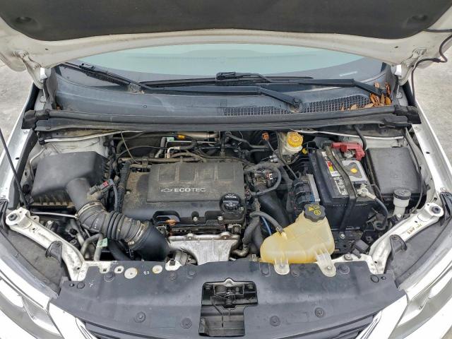 Chevrolet Sonic Ls Image 7