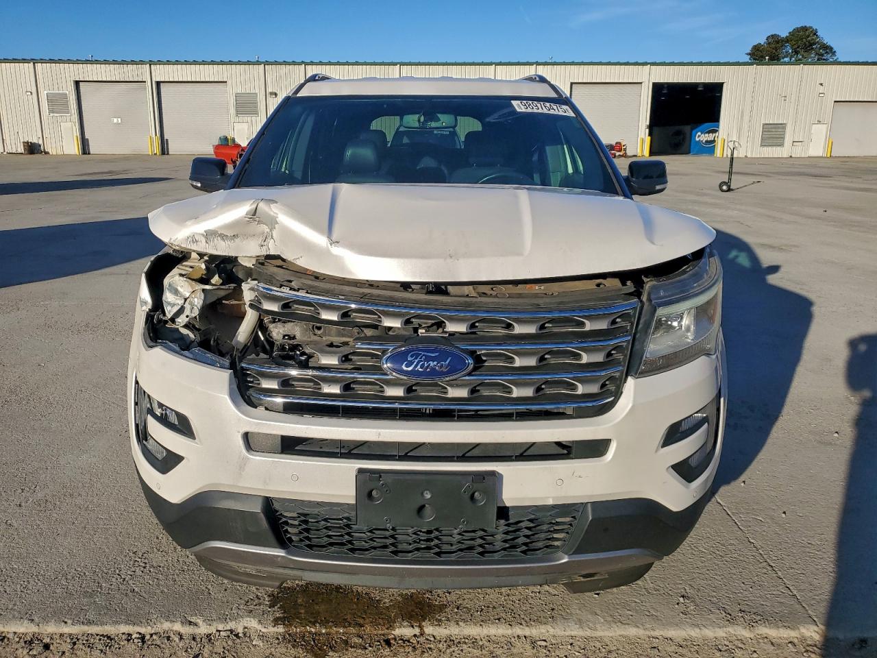 Ford Explorer Xlt Image 5