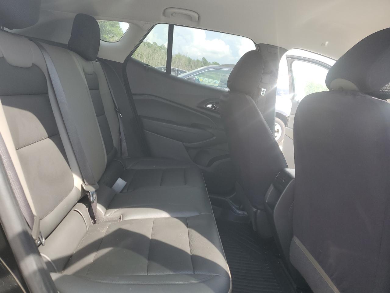 Chevrolet Trax Activ Image 11