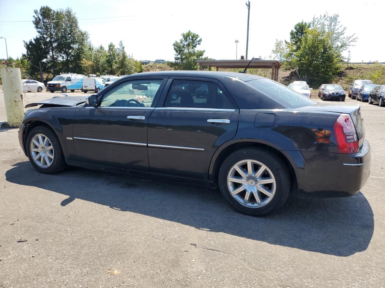 Chrysler 300 Touring Image 4