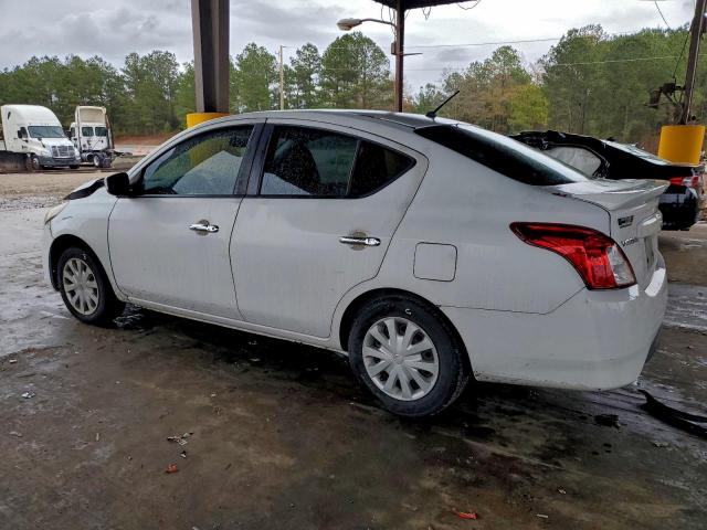 Nissan Versa S Image 4