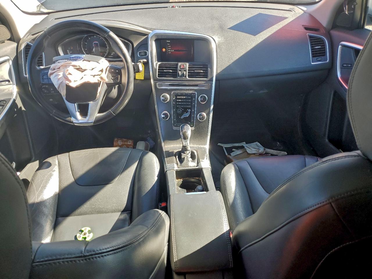 Volvo XC60 T5 Premier Image 2