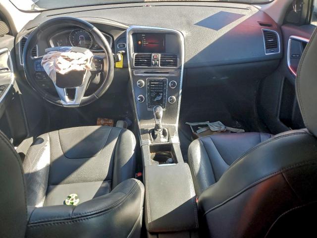Volvo XC60 T5 Premier Image 2