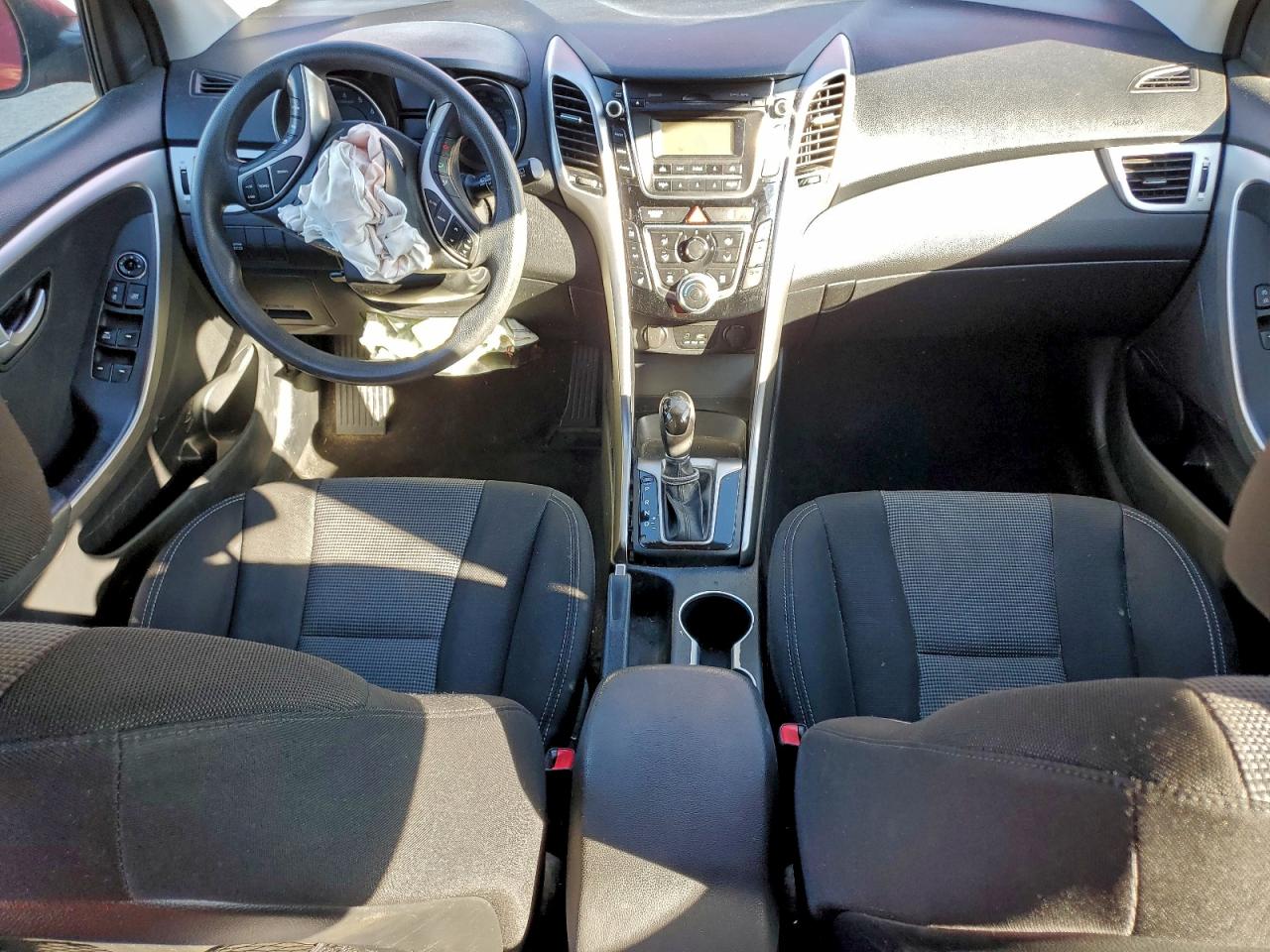 Hyundai ELANTRA Image 5