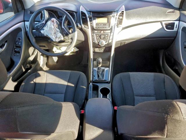 Hyundai ELANTRA Image 5