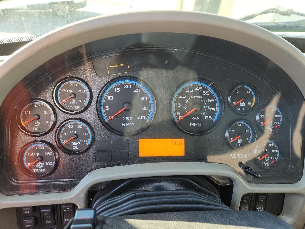 International 4300 4300 Image 9