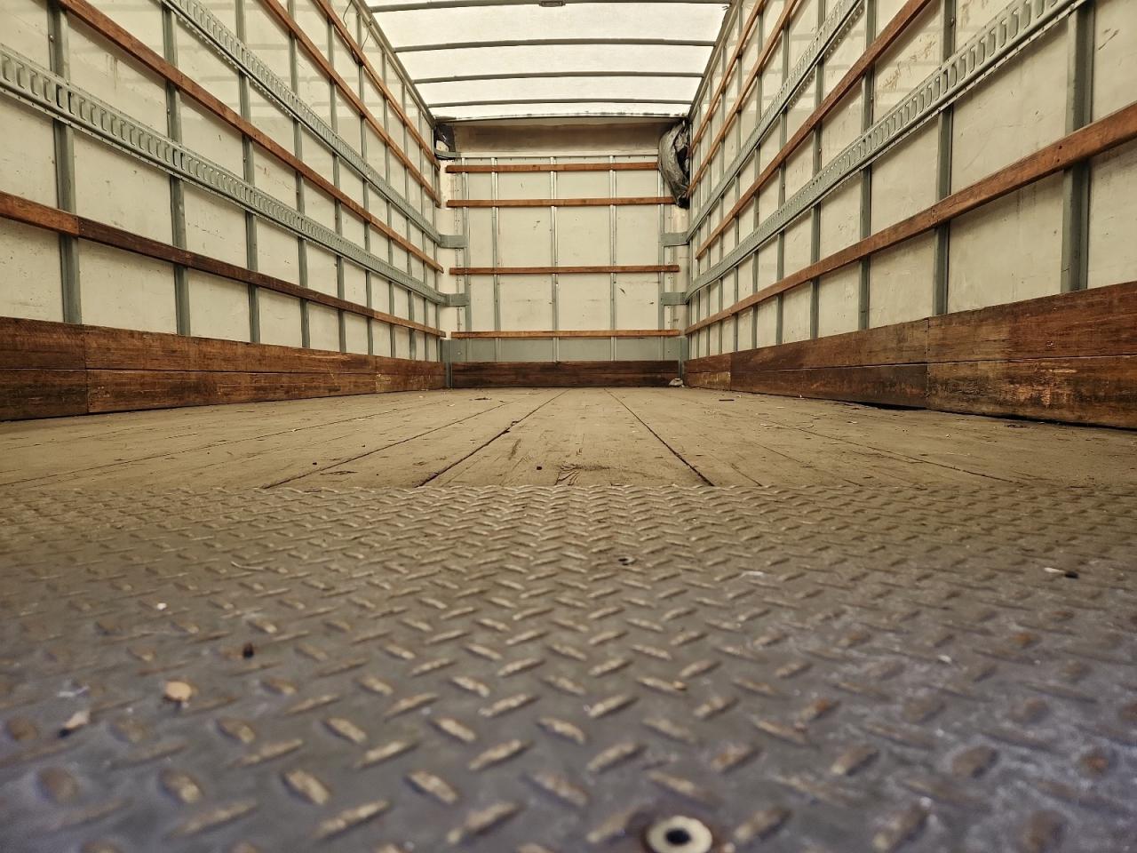 International 4300 4300 Image 6