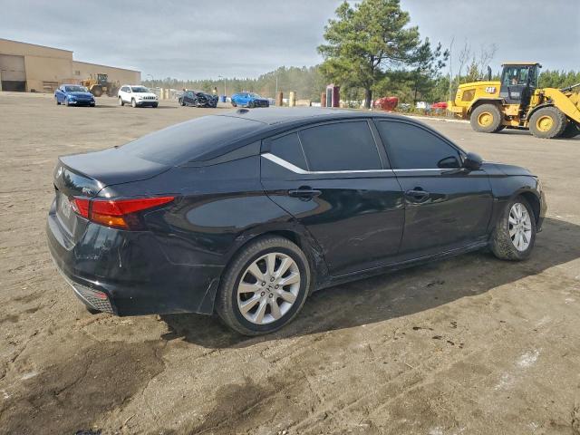 Nissan Altima Sr Image 3