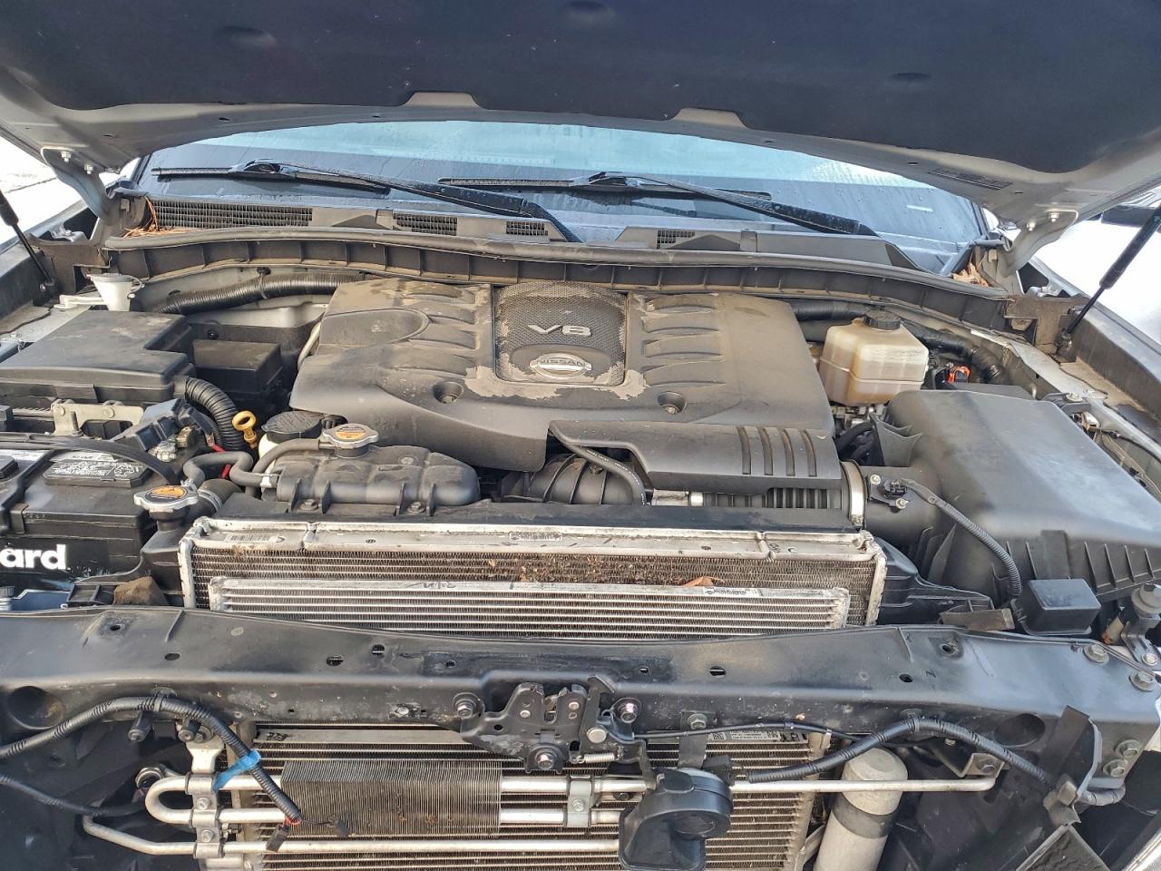 Nissan Armada Sv Image 9