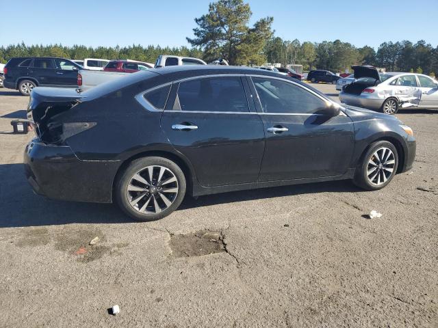 Nissan Altima 2.5 Image 10