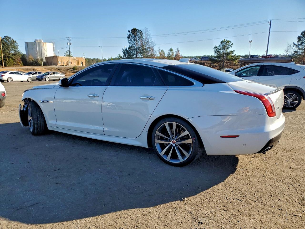 Jaguar XJ R - Sport Image 9