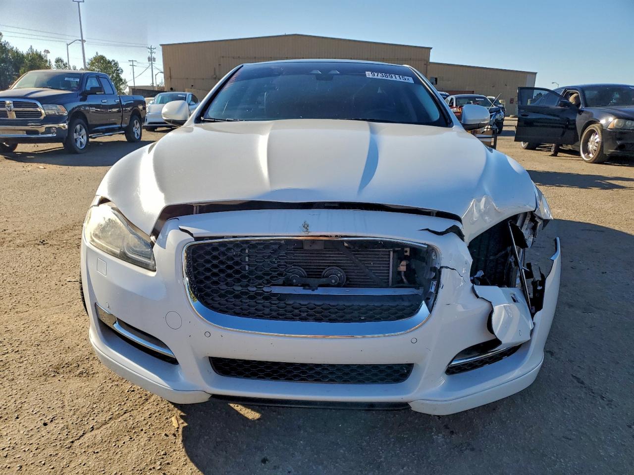 Jaguar XJ R - Sport Image 4