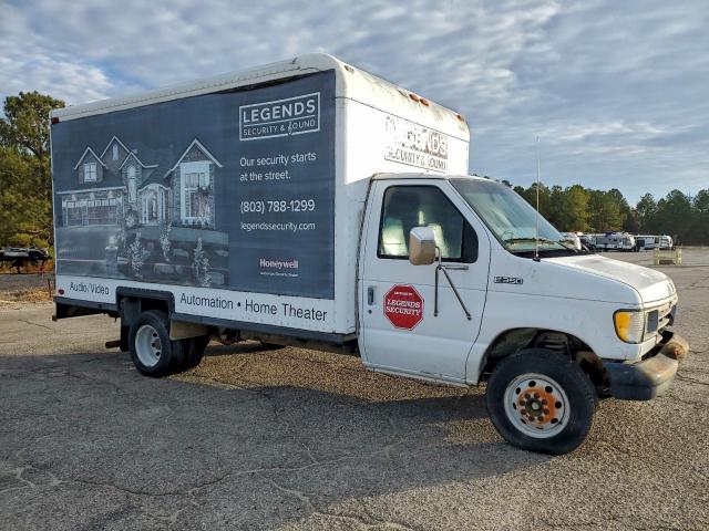 Ford Econoline E350 Cutaway Van Image 10