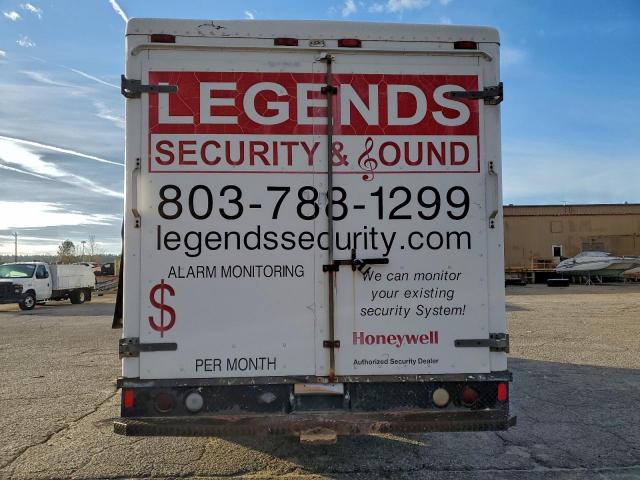 Ford Econoline E350 Cutaway Van Image 3