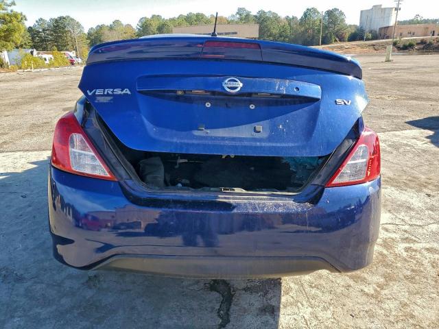 Nissan Versa S Image 5