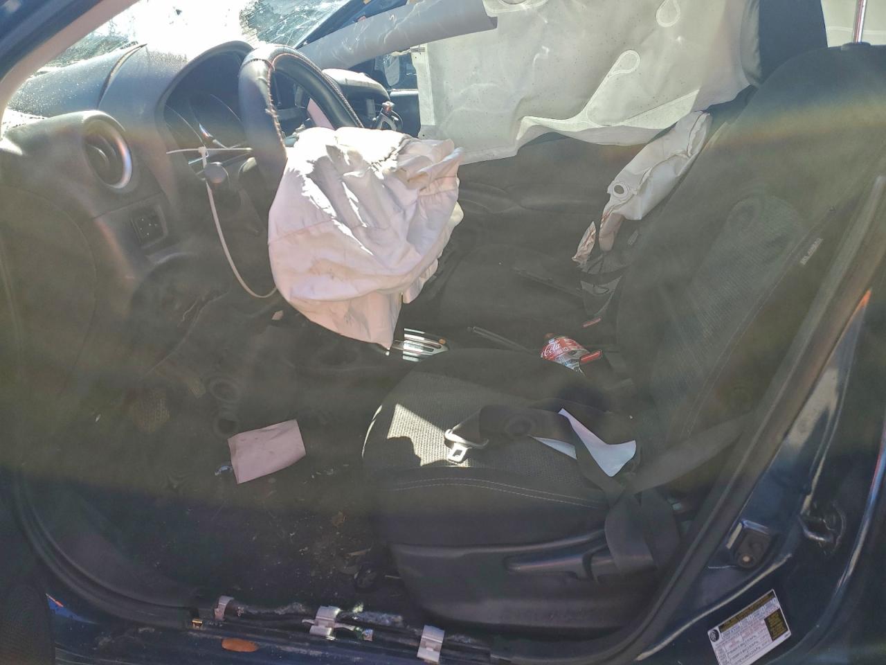 Nissan Versa S Image 6