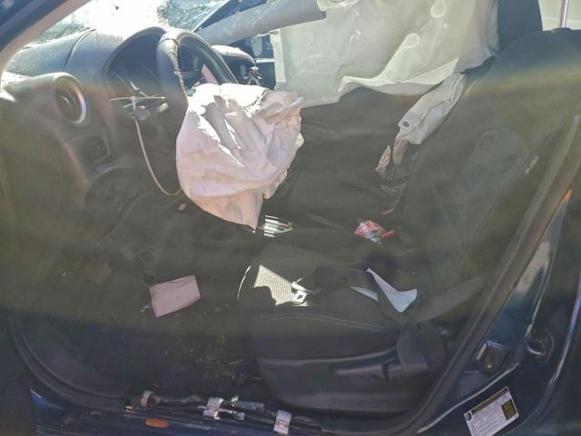 Nissan Versa S Image 6