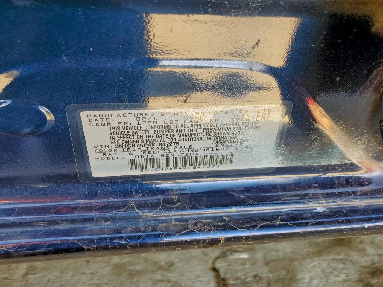 Nissan Versa S Image 7