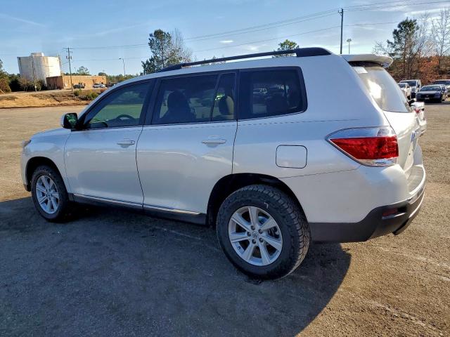 Toyota Highlander Base Image 8