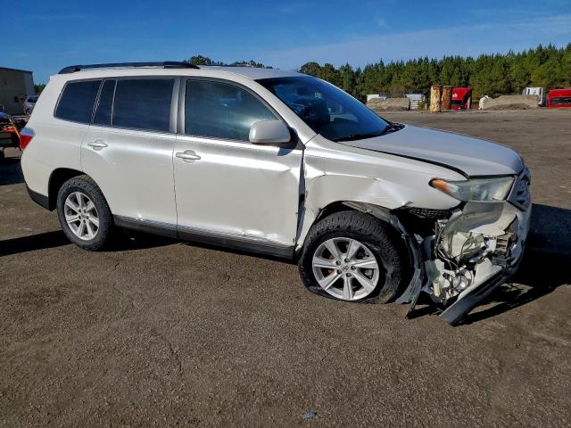 Toyota Highlander Base Image 10