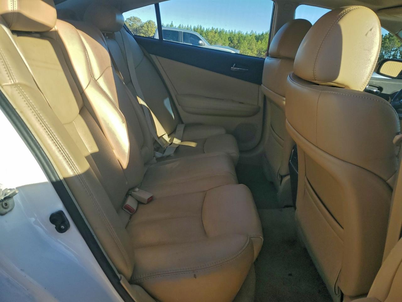 Nissan Maxima S Image 7