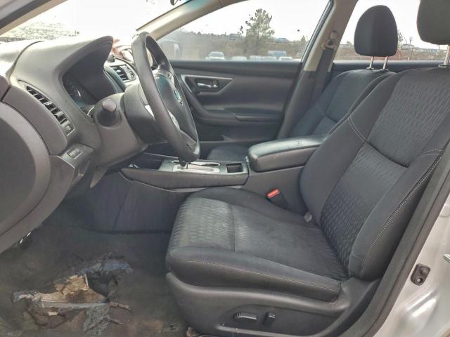 Nissan Altima 2.5 Image 10