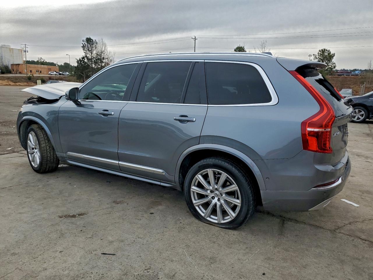 Volvo XC90 T6 Image 2