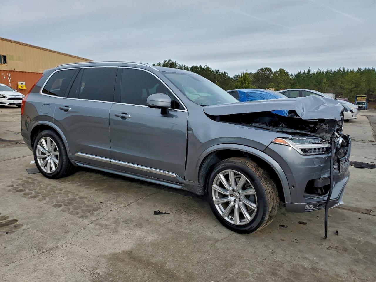 Volvo XC90 T6 Image 3