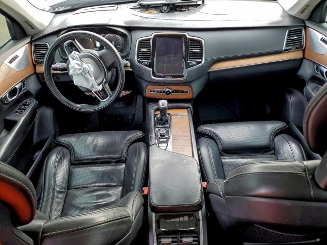 Volvo XC90 T6 Image 8