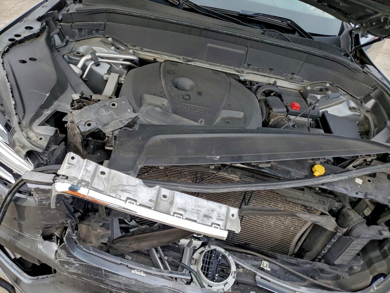 Volvo XC90 T6 Image 10