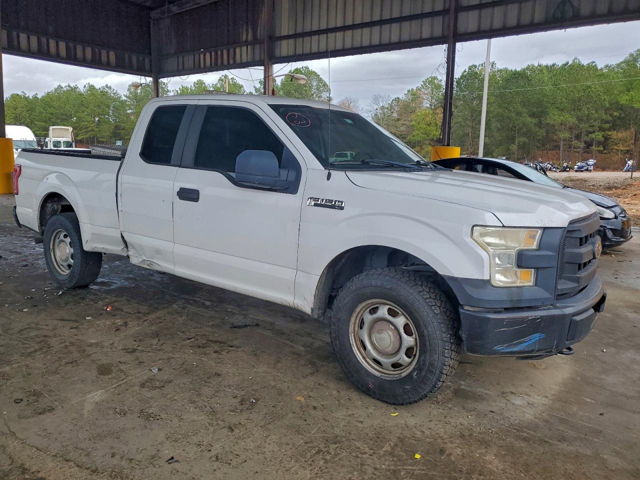 Ford F-150 Super Cab Image 2