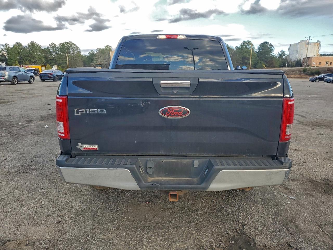 Ford F-150 Supercrew Image 12