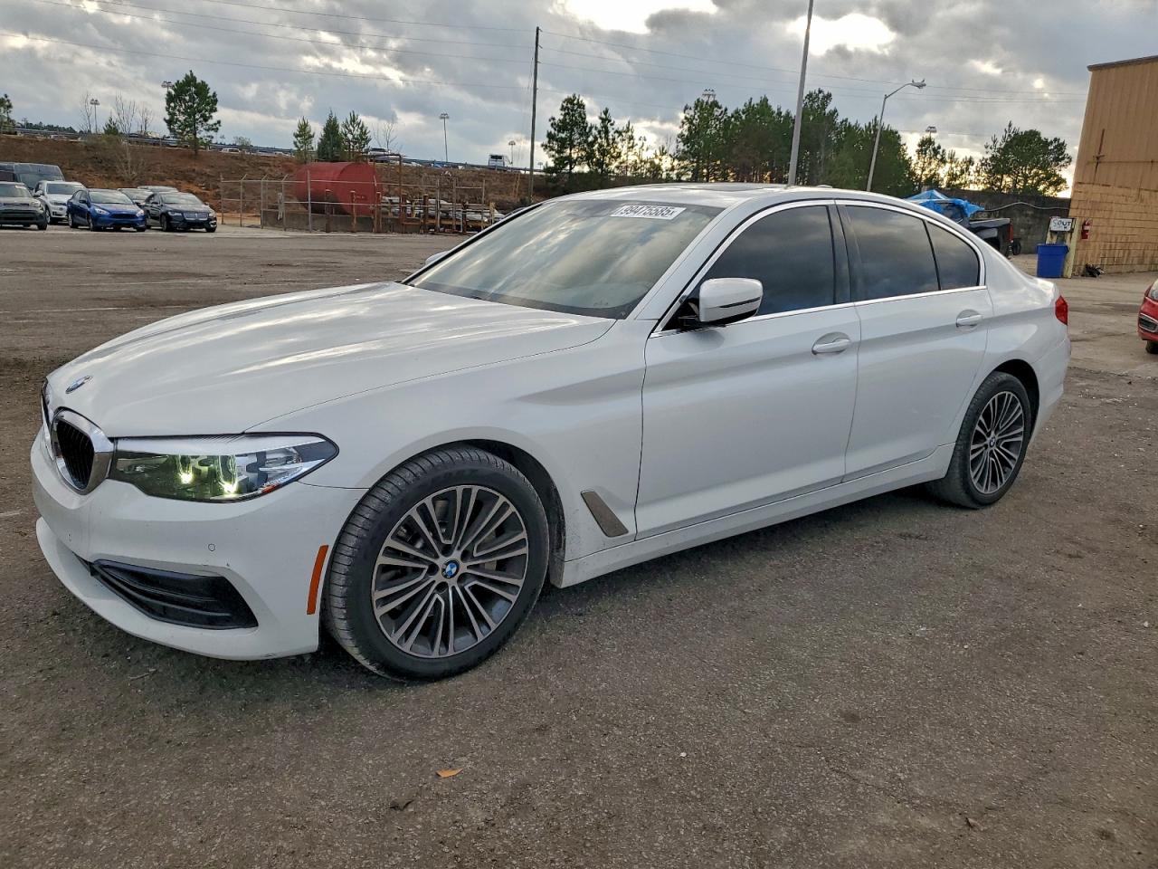 BMW 5 Series I Image 1