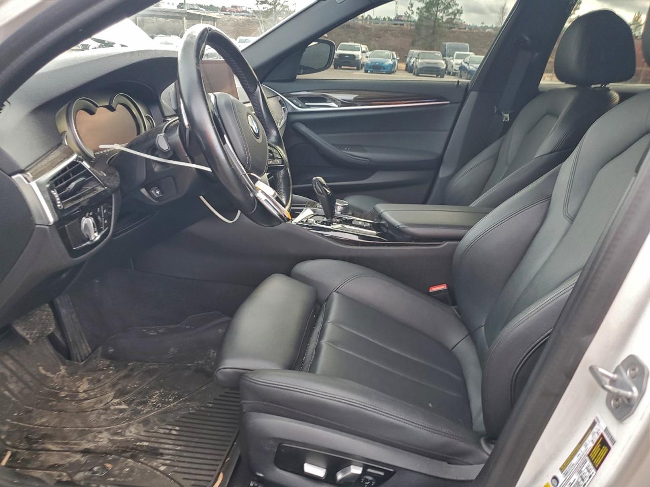 BMW 5 Series I Image 4