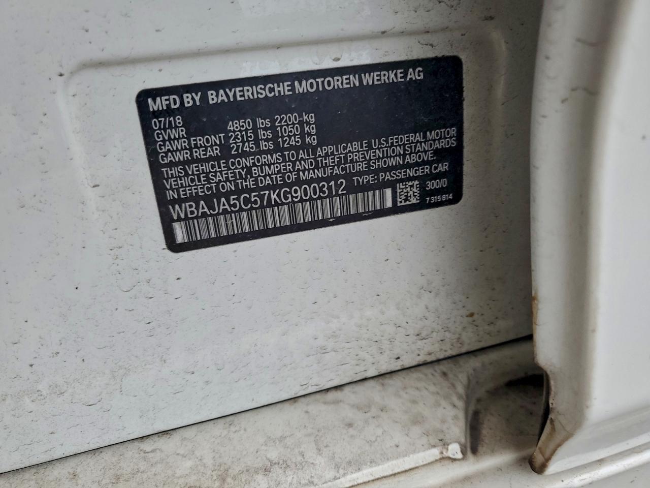 BMW 5 Series I Image 9