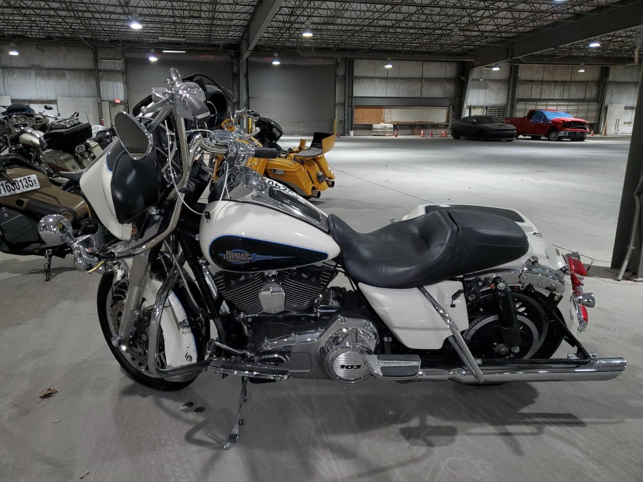 Harley-Davidson Flhtc Elec Electra Glide Classic Image 4