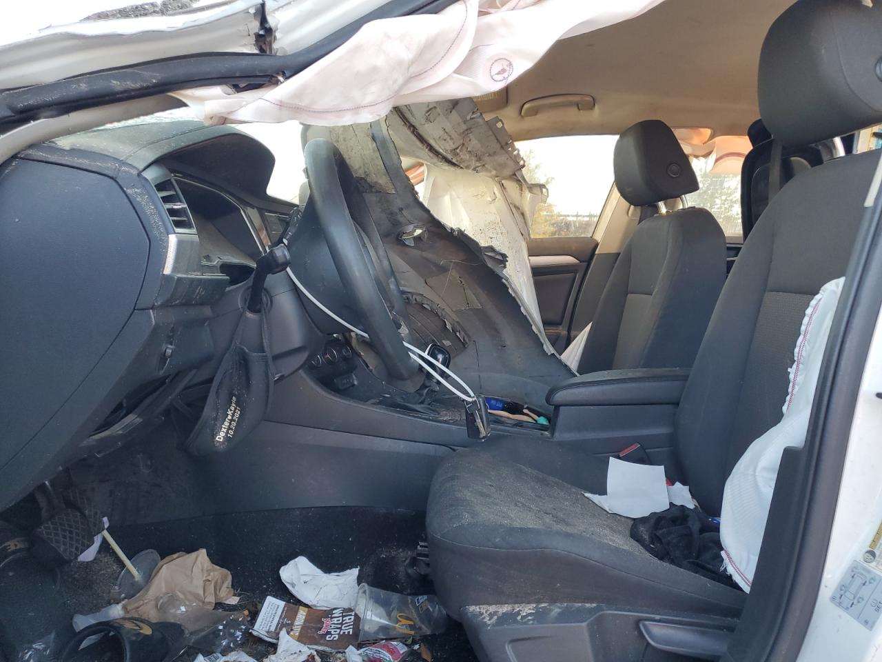 Volkswagen Jetta S Image 9