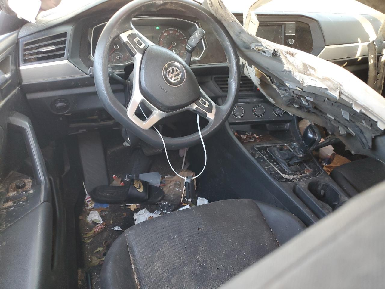 Volkswagen Jetta S Image 4