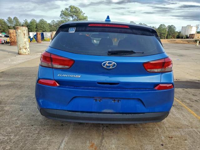 Hyundai ELANTRA Image 8