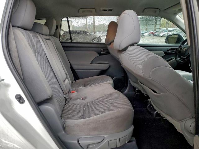 Toyota Highlander L Image 7