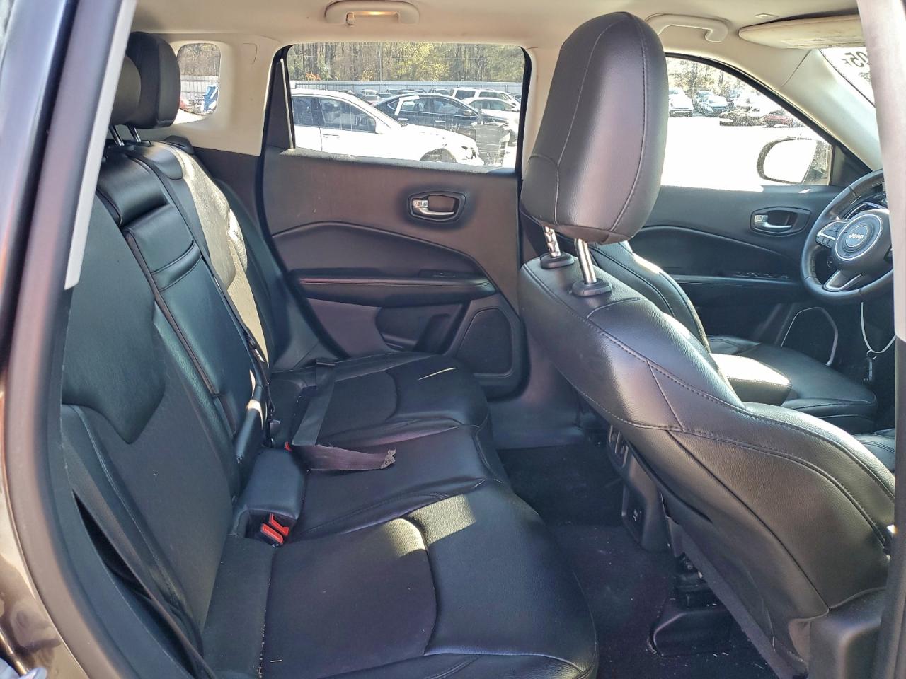 Jeep Compass Latitude Image 7