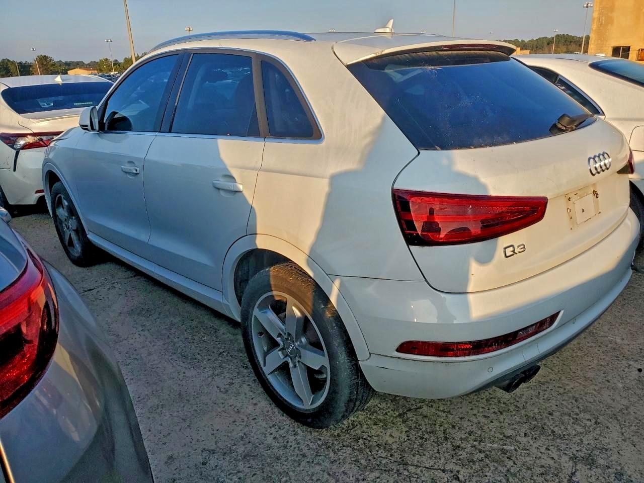 Audi Q3 Premium Plus Image 3